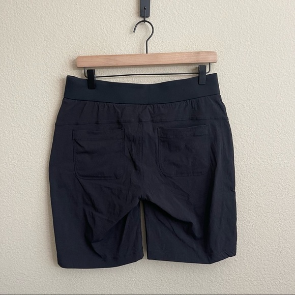 Athleta Trekkie Bermuda 2.0 Shorts 9” Lightweight Ripstop Hiking Camping Black 4 - Picture 11 of 13